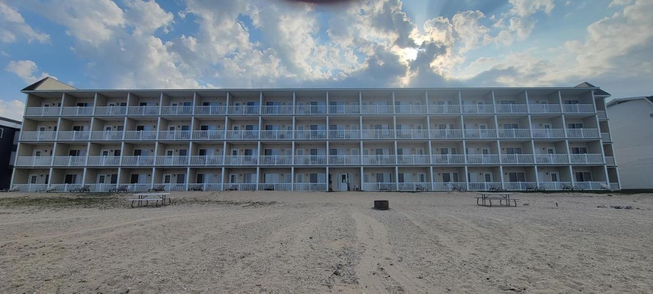 מקינאו סיטי Mackinaw Beach And Bay Inn & Suites מראה חיצוני תמונה