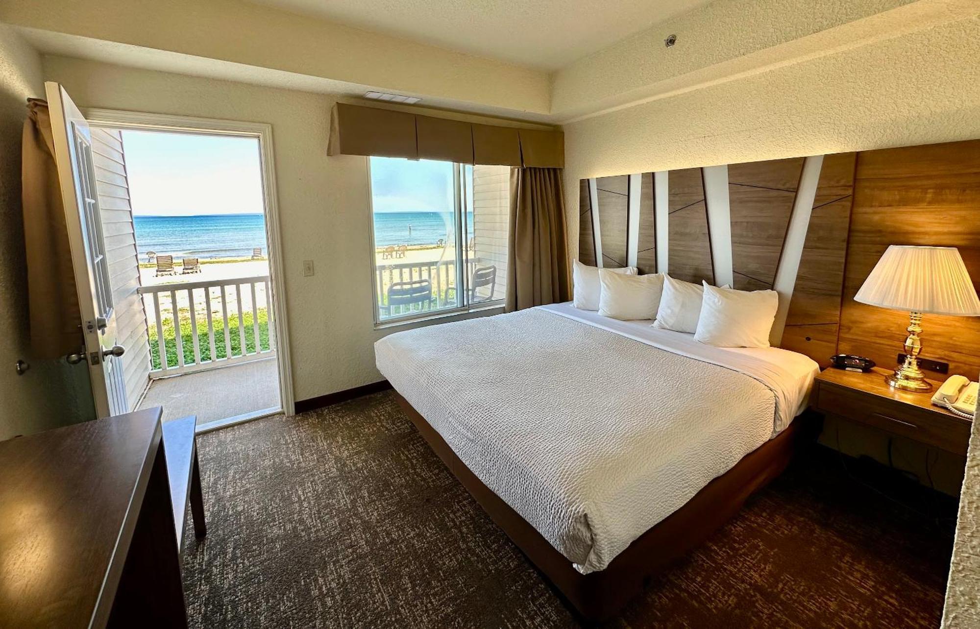 מקינאו סיטי Mackinaw Beach And Bay Inn & Suites מראה חיצוני תמונה