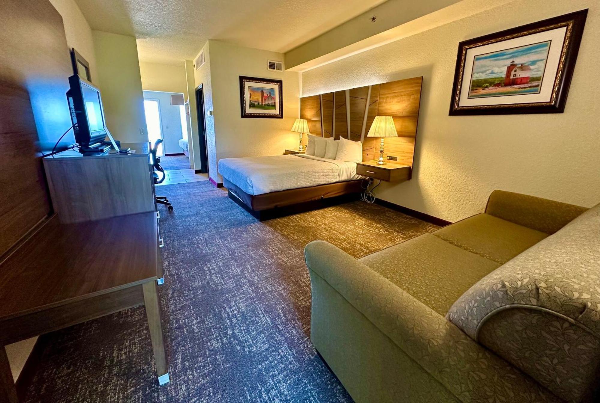 מקינאו סיטי Mackinaw Beach And Bay Inn & Suites מראה חיצוני תמונה