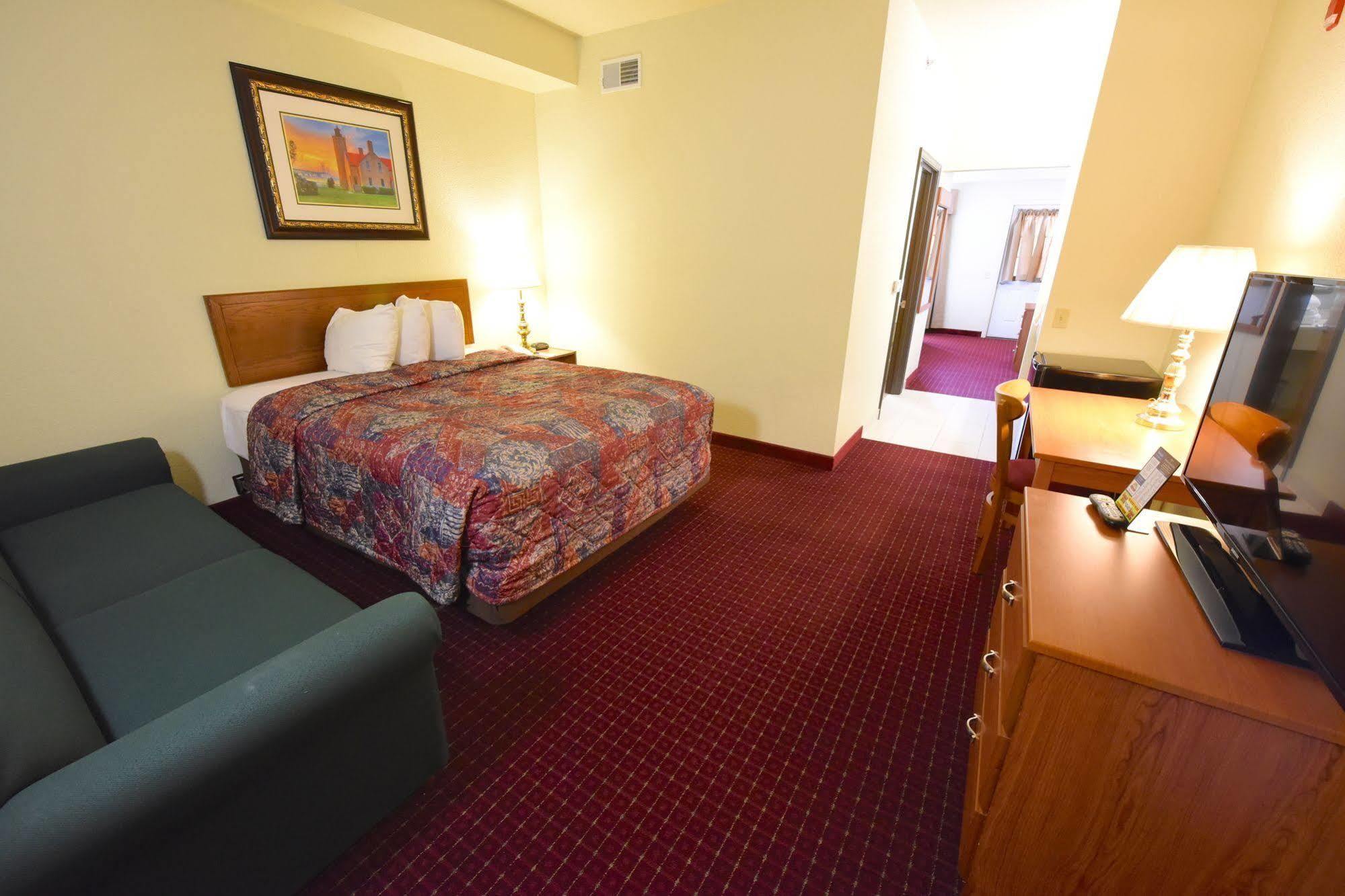 מקינאו סיטי Mackinaw Beach And Bay Inn & Suites מראה חיצוני תמונה